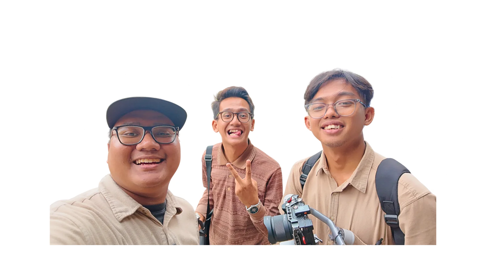 Tim Grafee dengan kamera di lokasi syuting